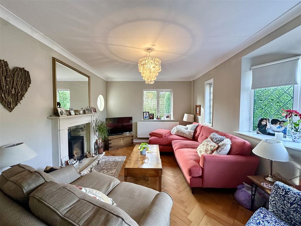 Property photo 2 of 22
