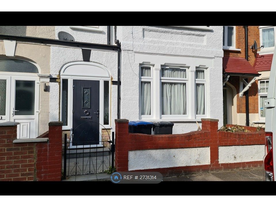 Property photo 2 of 20