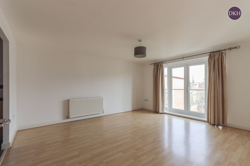 Property photo 3 of 12 Picture No. 18