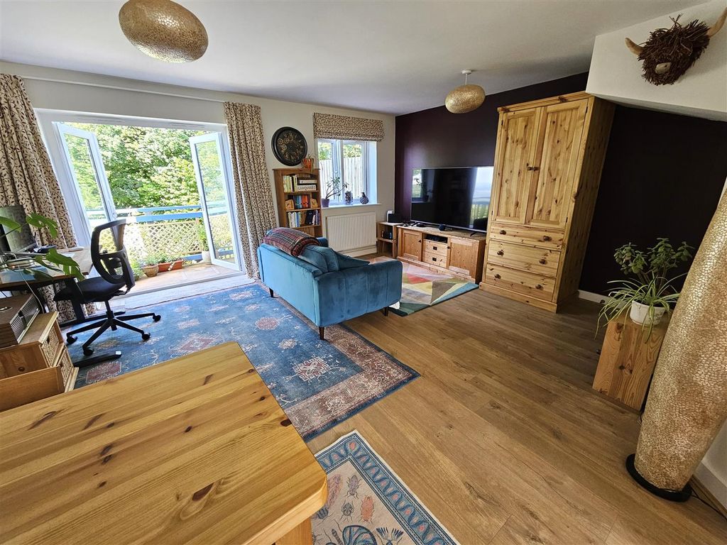 Property photo 3 of 21 Living Area.Jpg