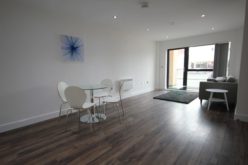 Property photo 3 of 12
