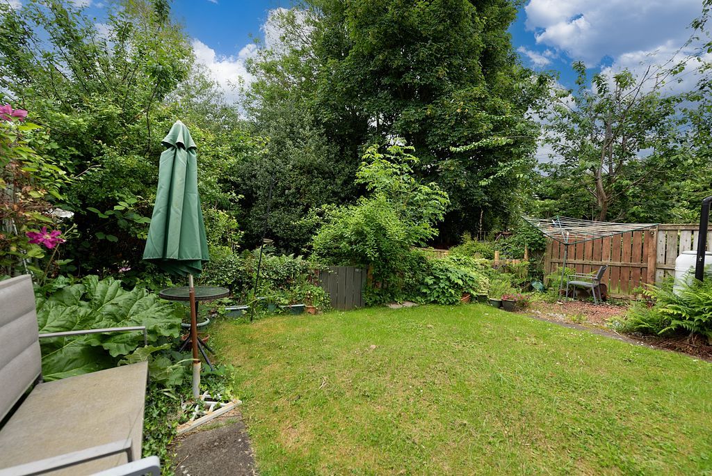 Property photo 2 of 26 Back Garden