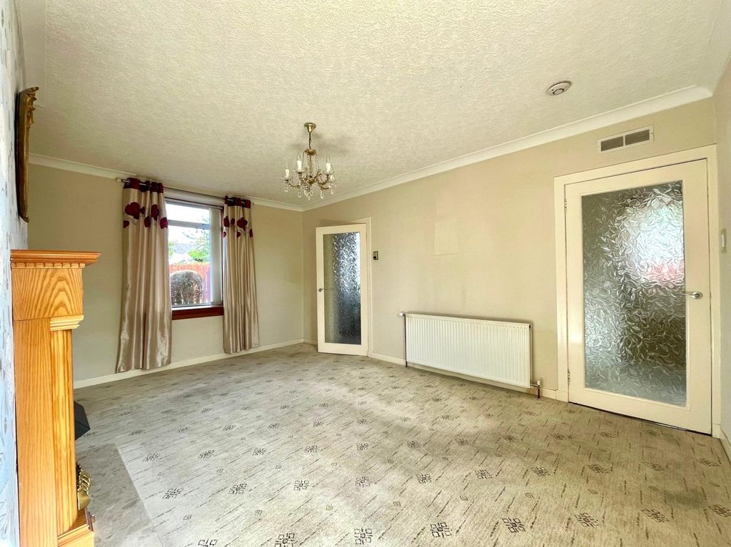 Property photo 3 of 24