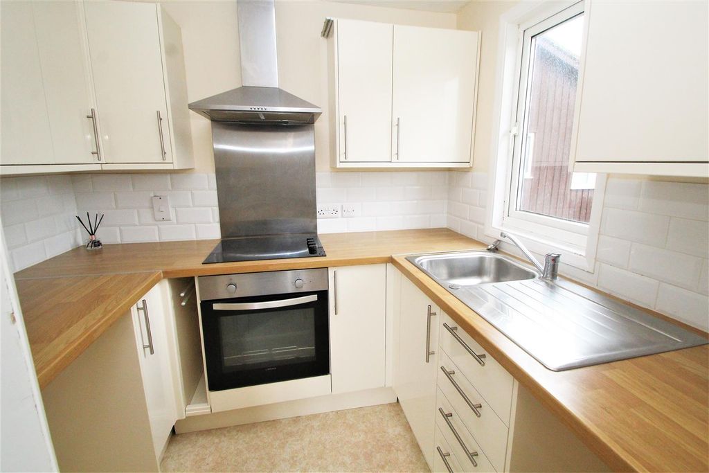 Property photo 3 of 10 Img_8846.Jpg