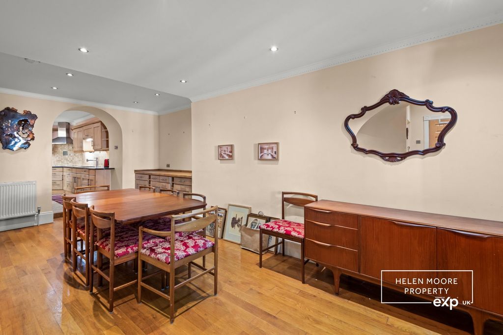 3 bed flat for saleMarley House, South Brent, Devon TQ10 photo 4