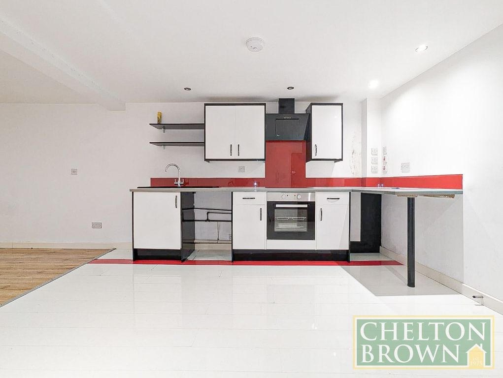 Property photo 3 of 15 Internal