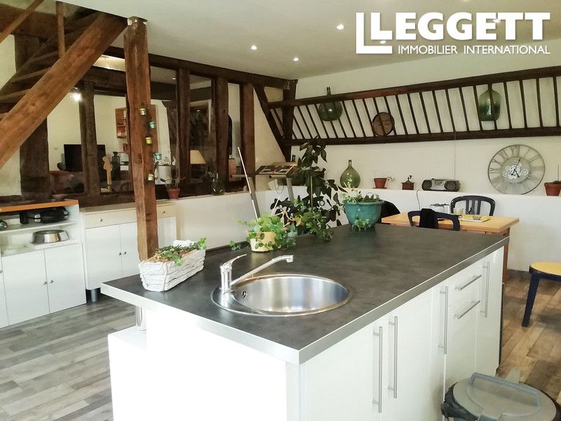 Property photo 3 of 10