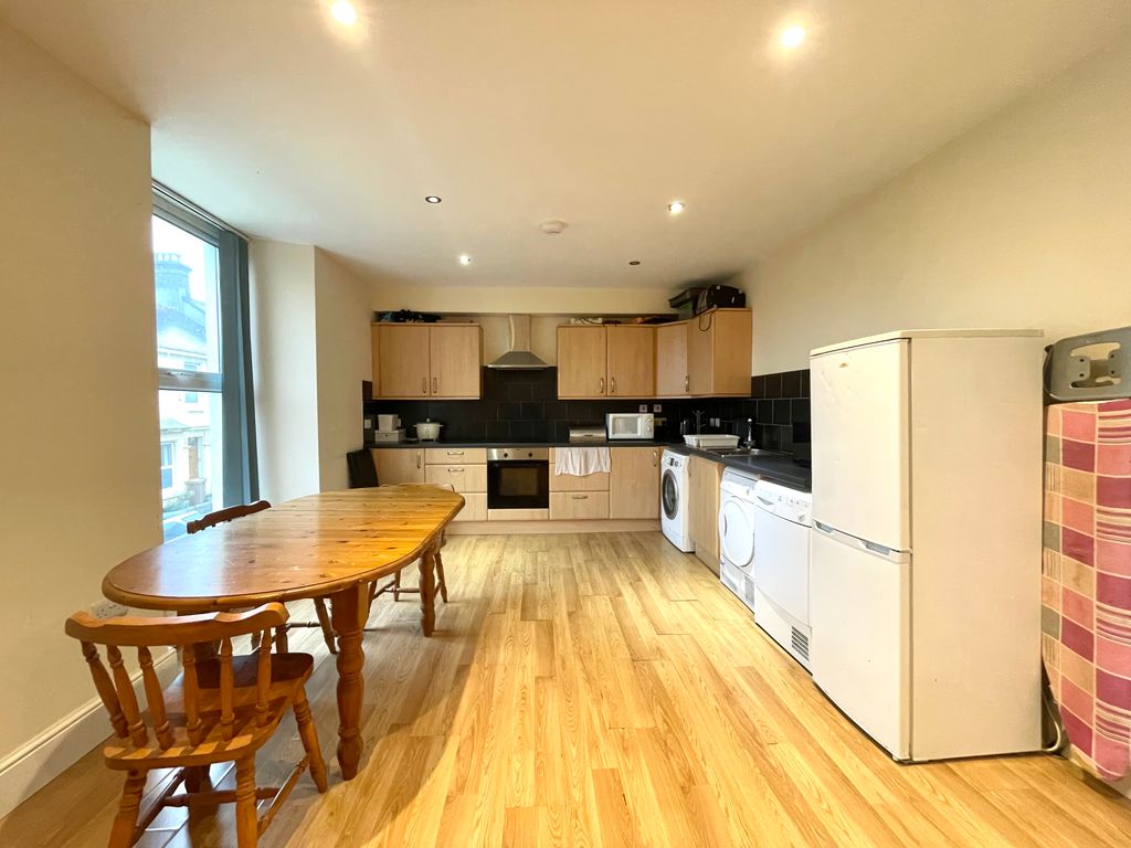 Property photo 2 of 6 Img_1666