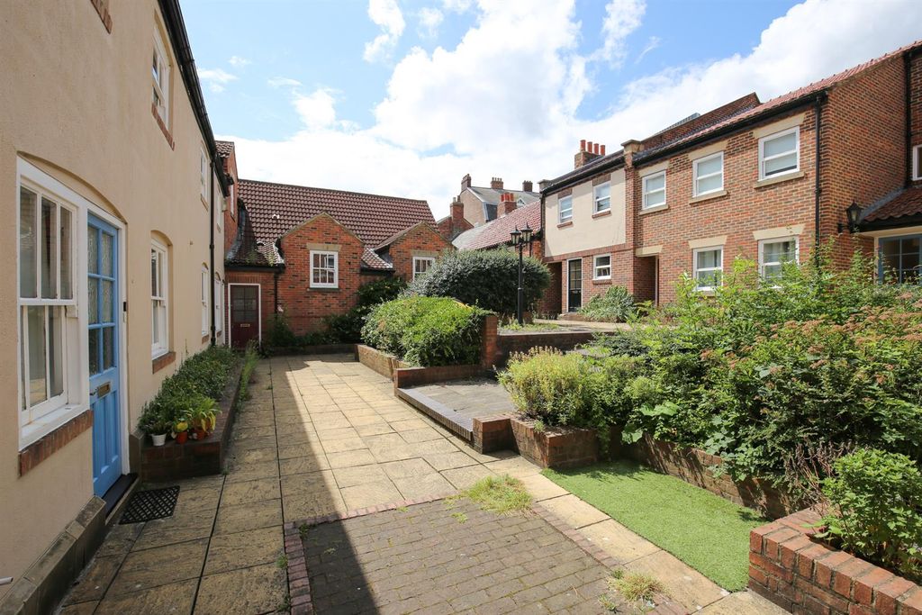 Property photo 1 of 11 Img_9993.Jpg