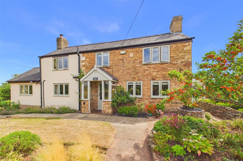Property photo 1 of 35 Picture No. 01
