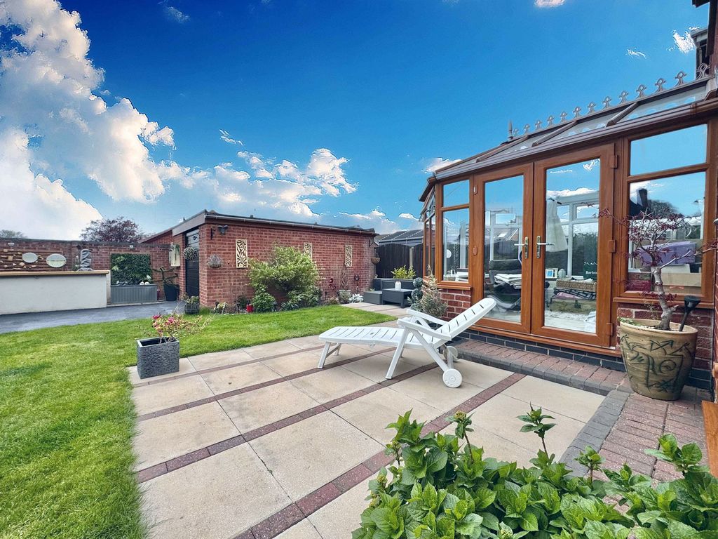 Property photo 3 of 45 Garden