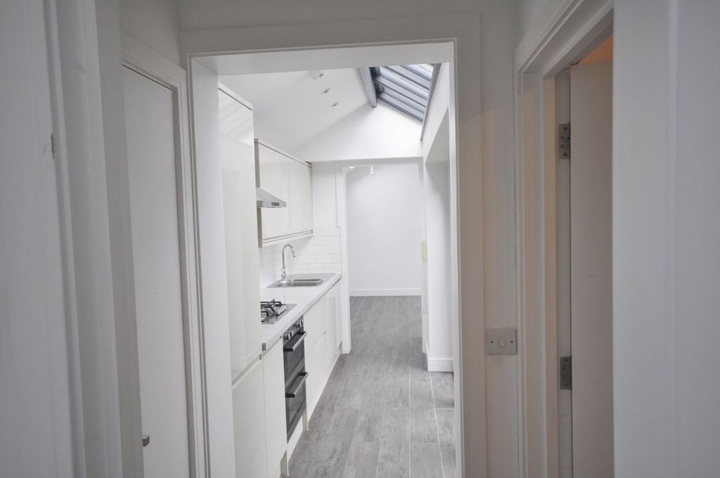 Property photo 2 of 15 Photo 3