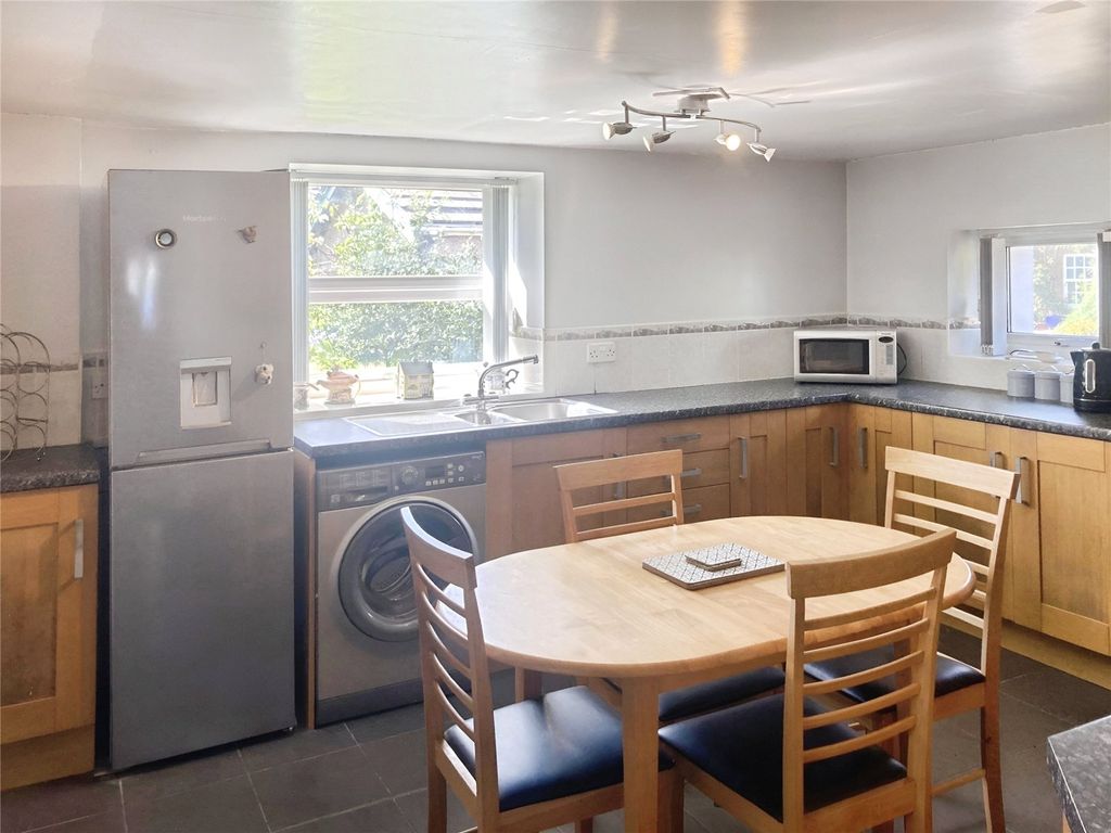Property photo 3 of 13 Kitchen