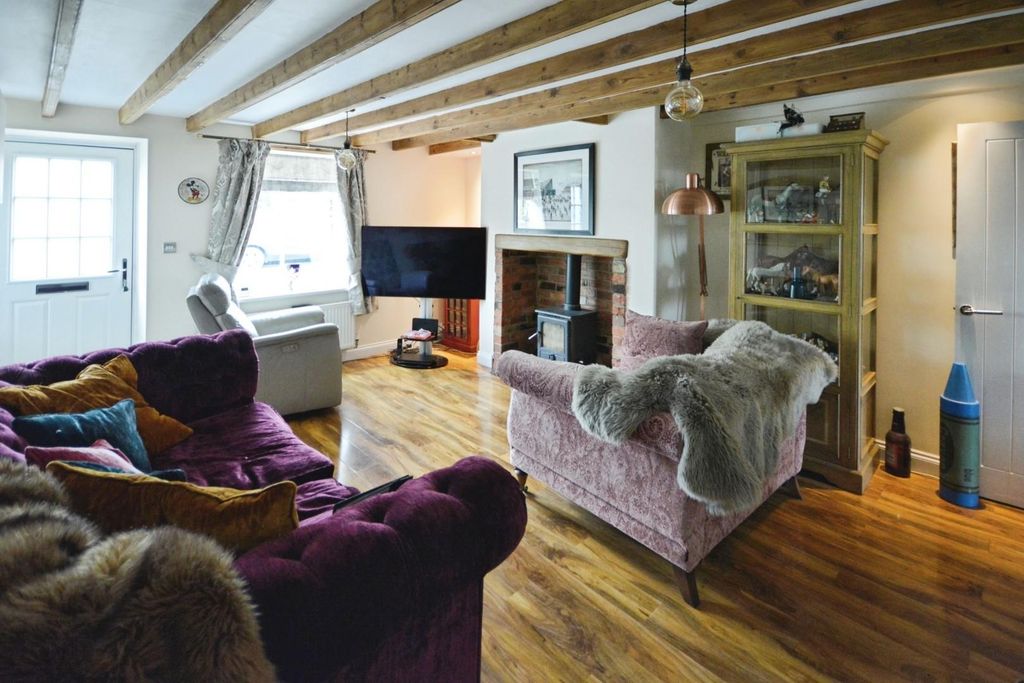 Property photo 2 of 11 1Ad9B366-Dsc_0061.Jpg