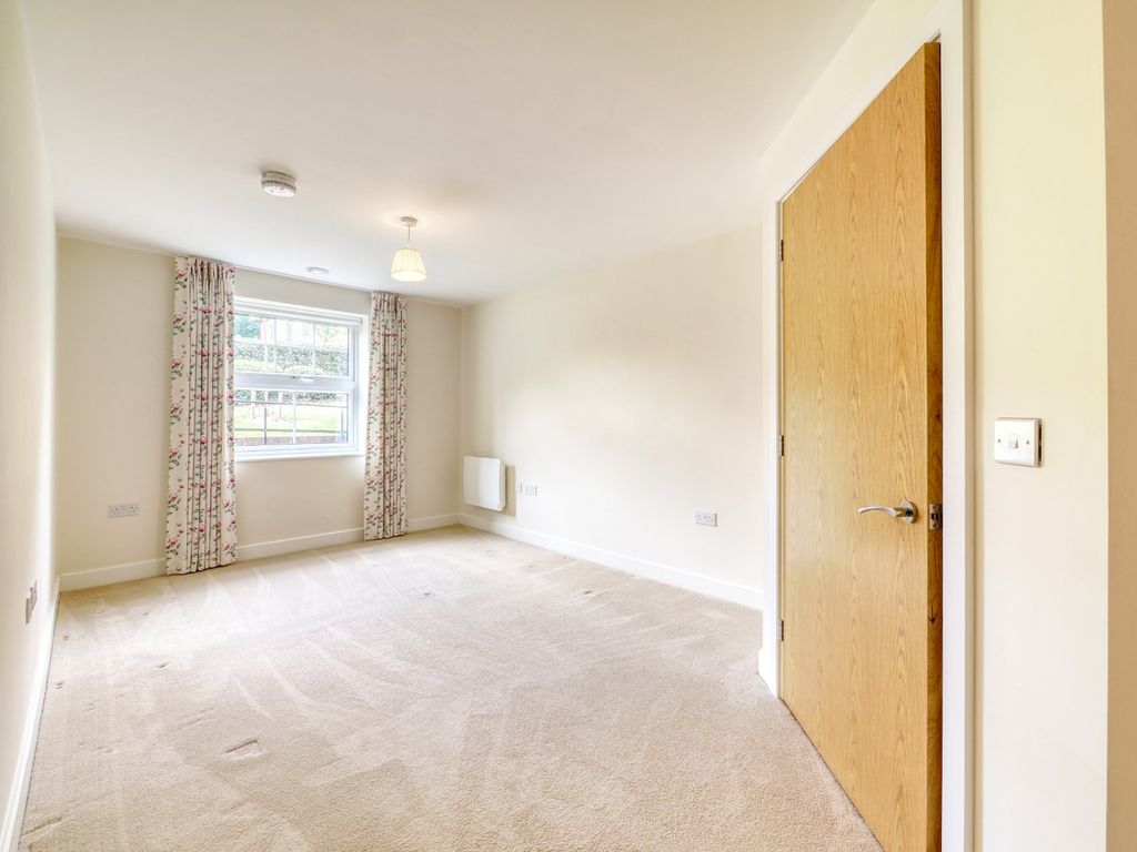 Property photo 2 of 11 Picture No. 35