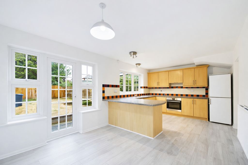 Property photo 3 of 13 Picture No. 04