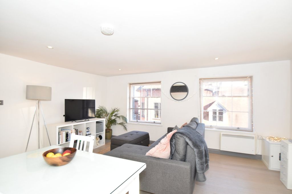 Property photo 2 of 9 Picture No. 03