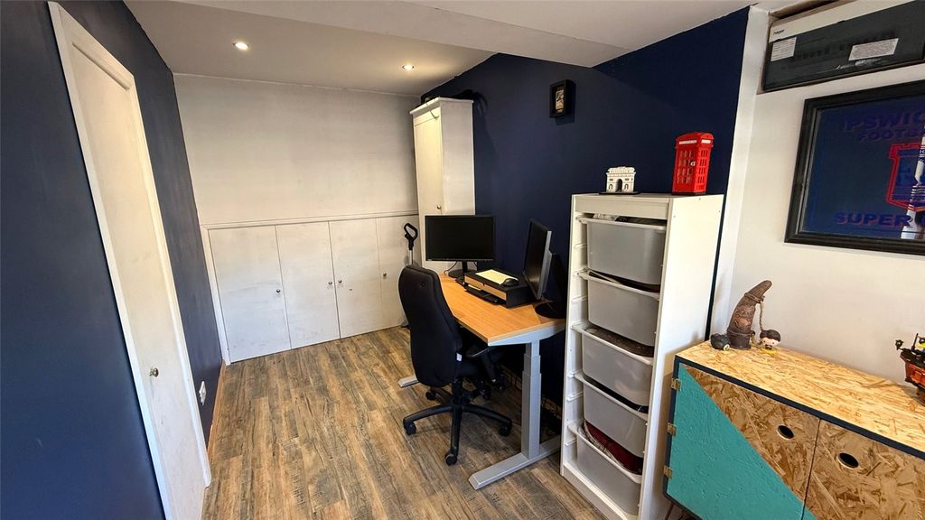 Property photo 3 of 20 Office