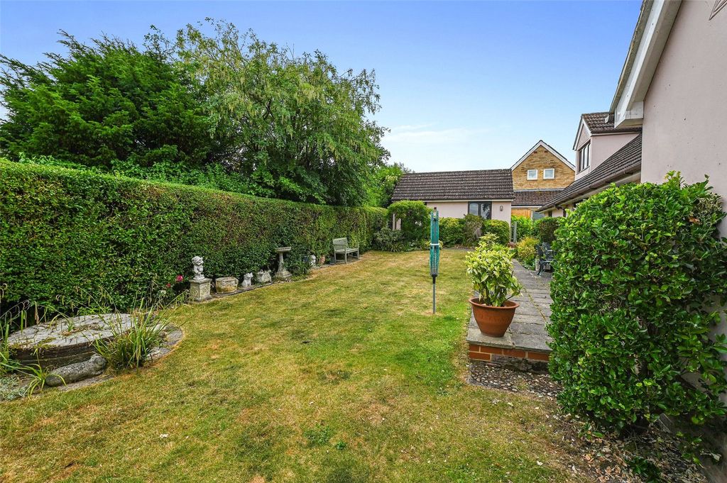 Property photo 3 of 25 Picture No. 11