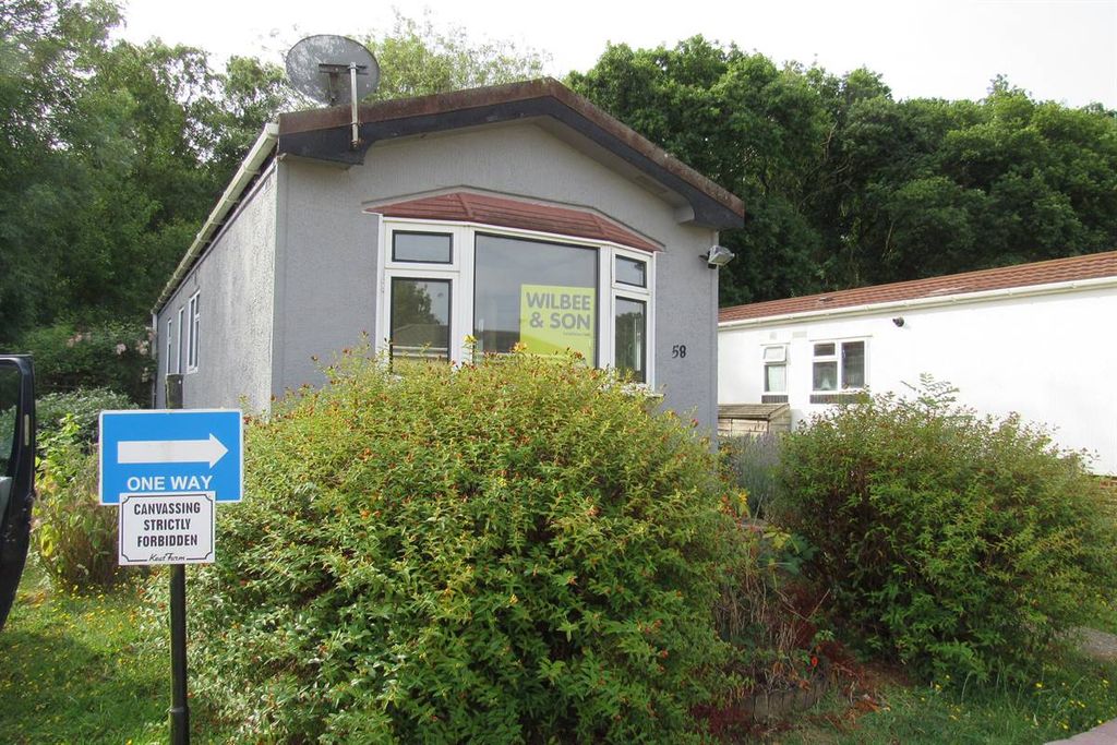 Property photo 3 of 14