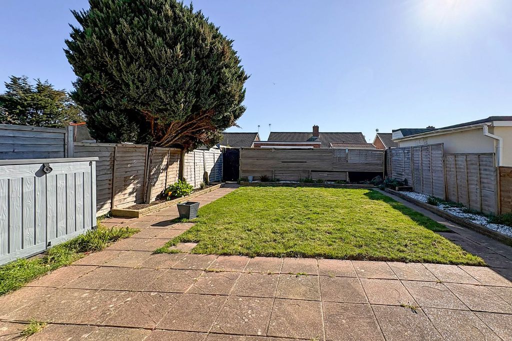 Property photo 2 of 12 Picture No. 13