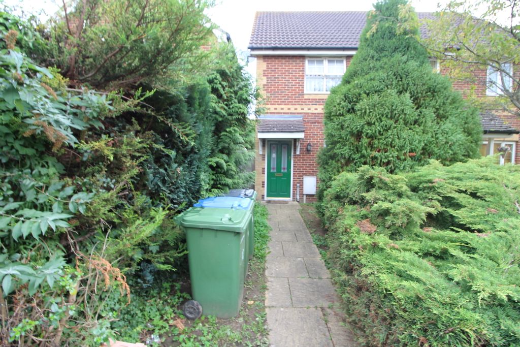 Property photo 2 of 13