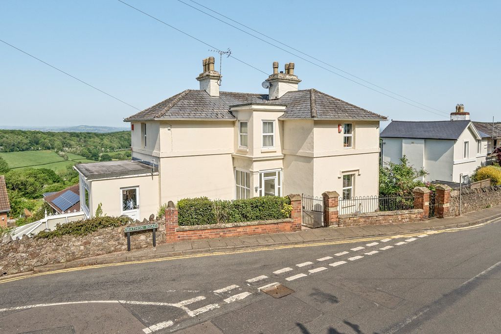 Property photo 1 of 19