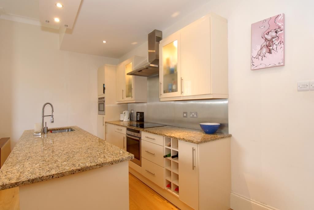 Property photo 2 of 8 Internal View