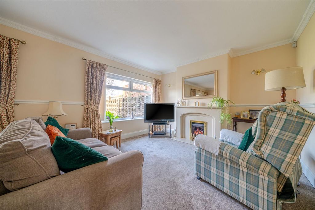 Property photo 3 of 15 1398156-6-696A29d693981.Jpg