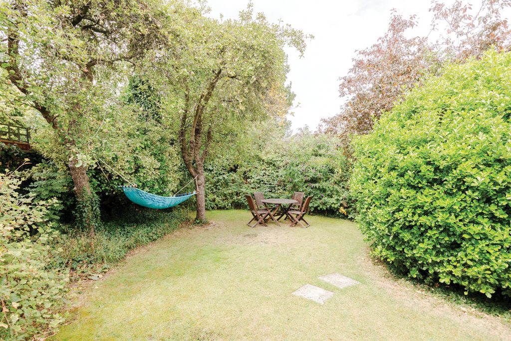 Property photo 2 of 23 26