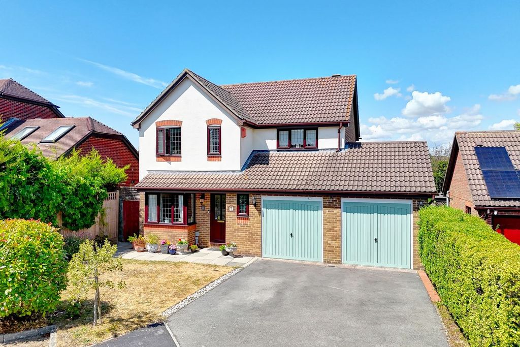 Property photo 1 of 34