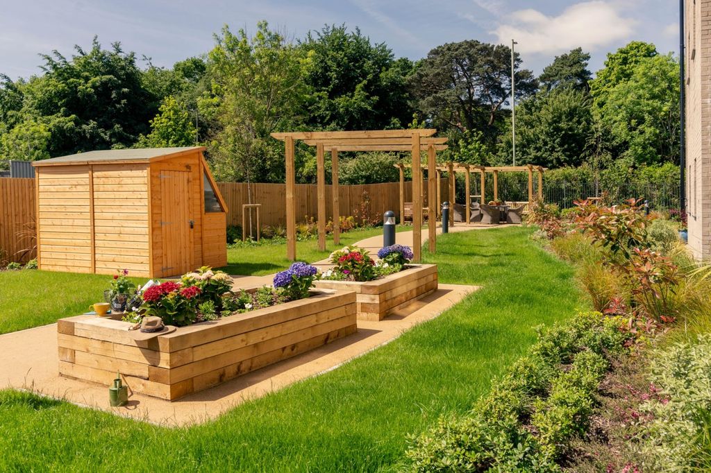 Property photo 1 of 14 Communual Garden