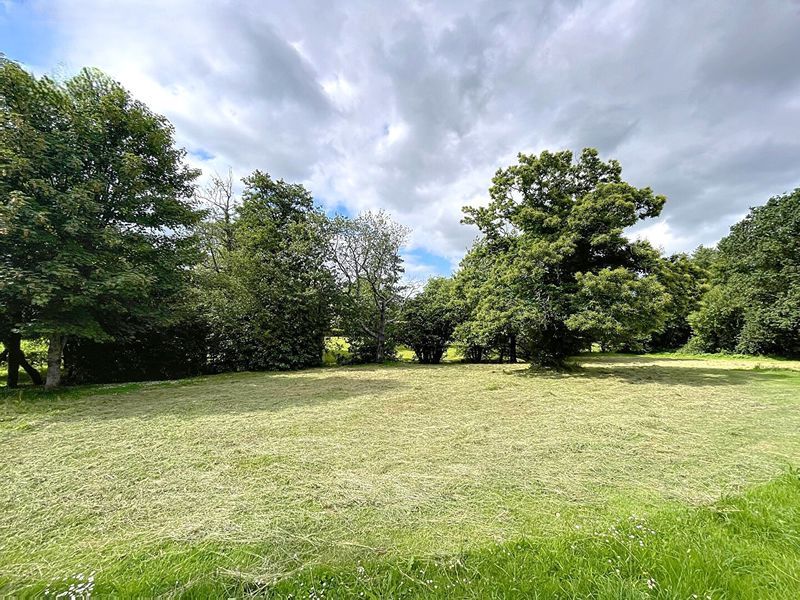 Property photo 2 of 15 Photo 4