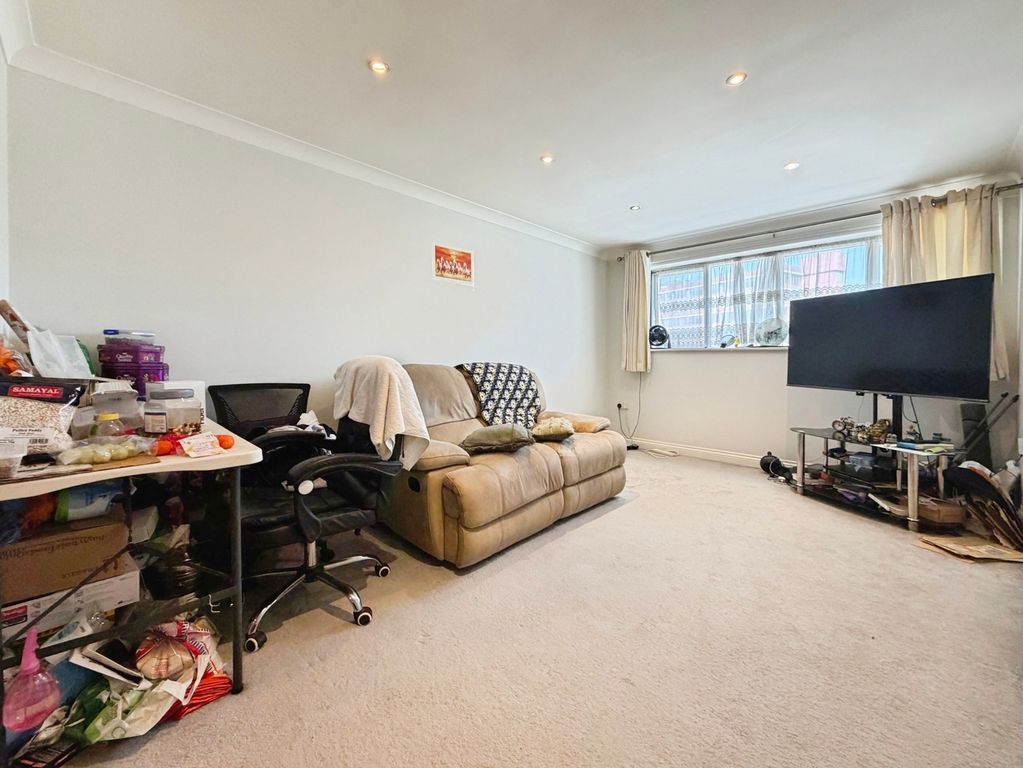 Property photo 2 of 7 Pbox-Img.Jpg
