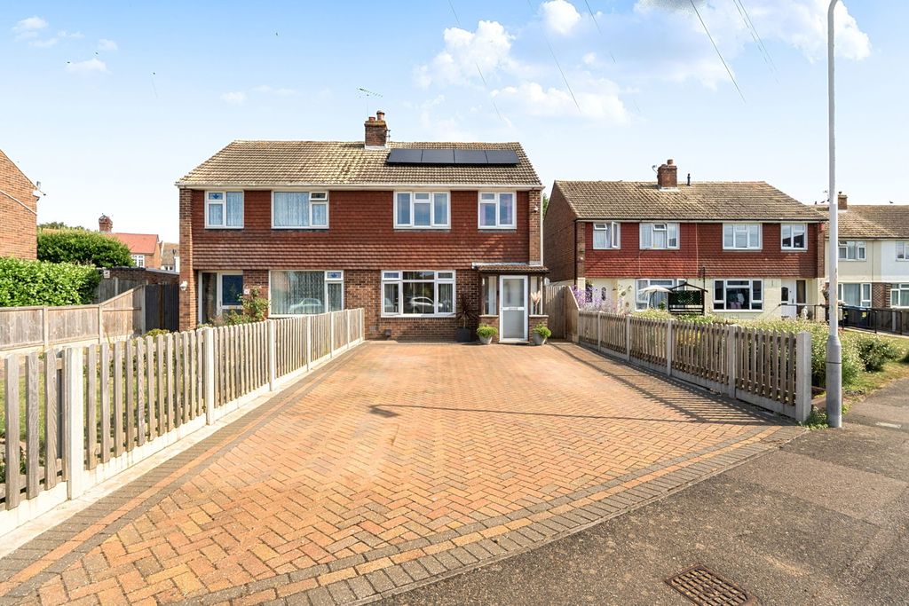Property photo 1 of 23