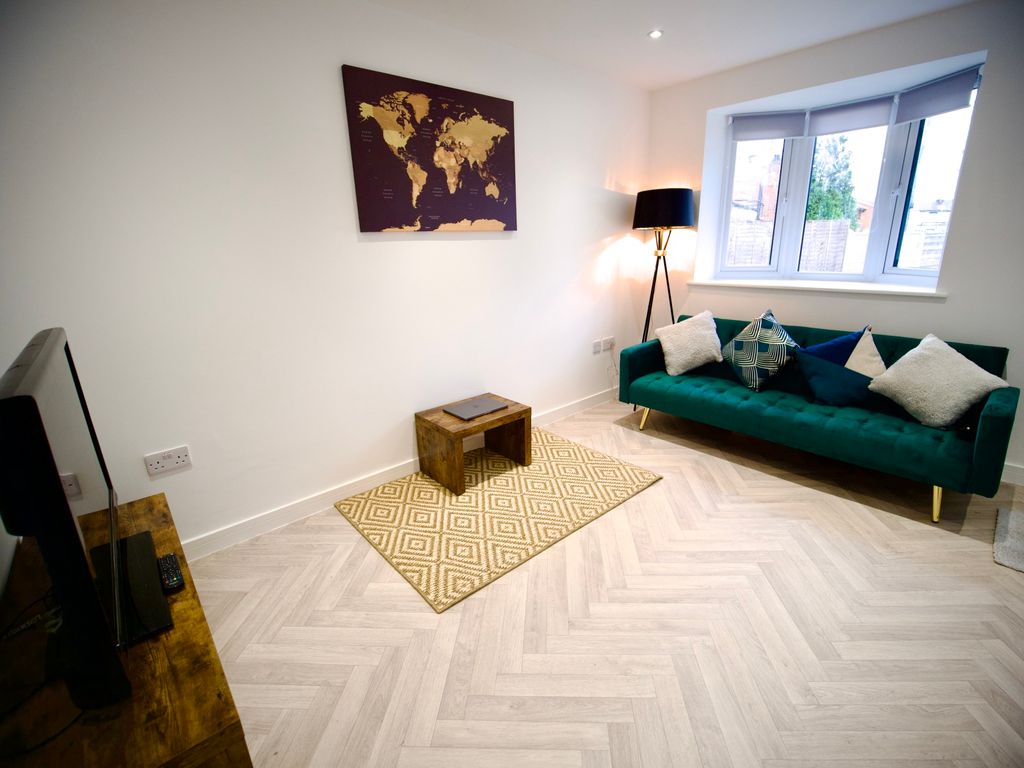 Property photo 2 of 34 Picture No. 47