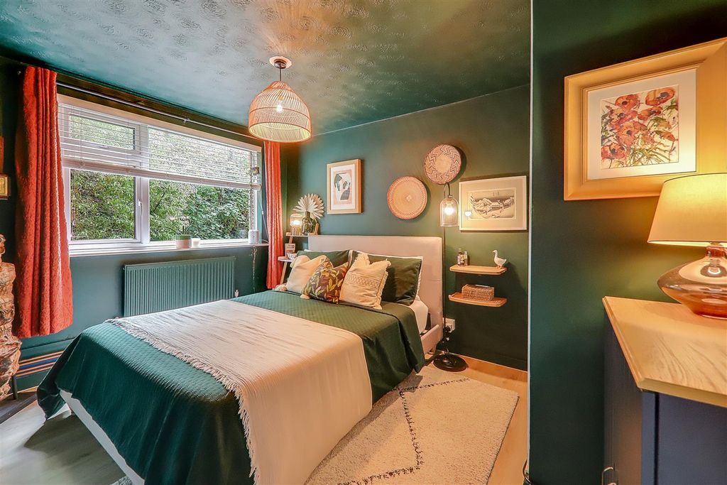 Property photo 2 of 16 Img_2003-Img_2005.Jpg