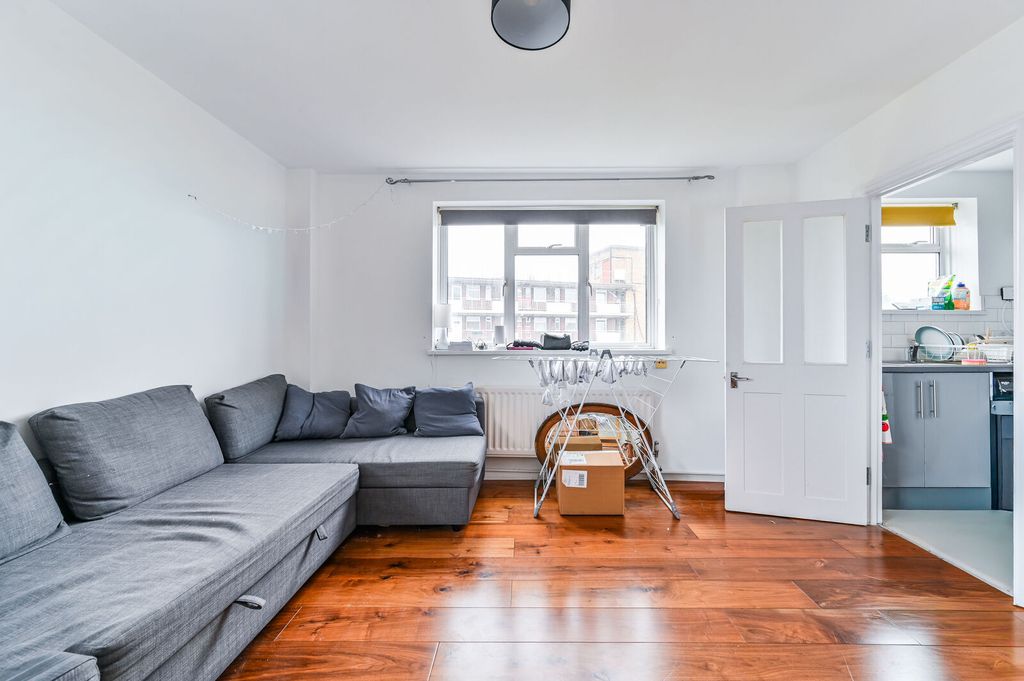 Property photo 3 of 7