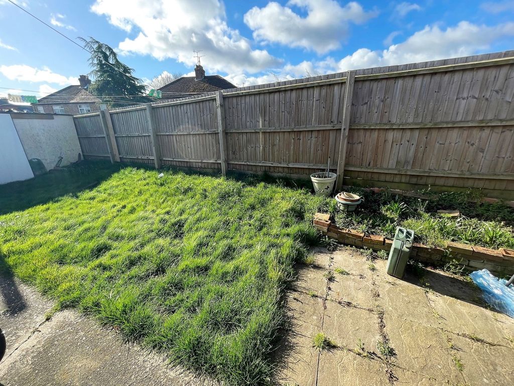 Property photo 3 of 11