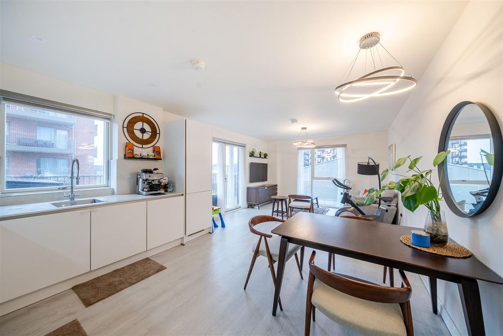 Property photo 2 of 20 Hazeview Apartments