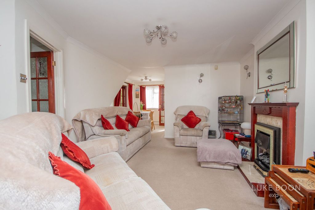 Property photo 3 of 15