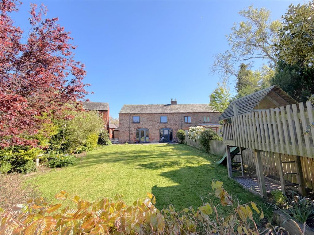 Property photo 1 of 41 Rear