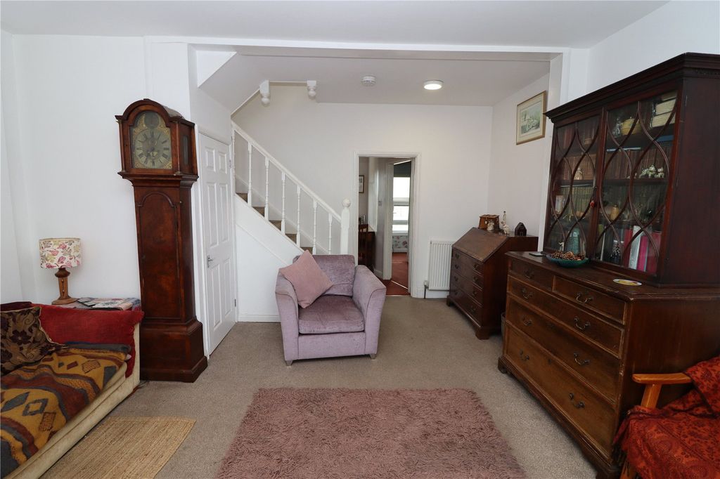 Property photo 3 of 29 Picture No. 01