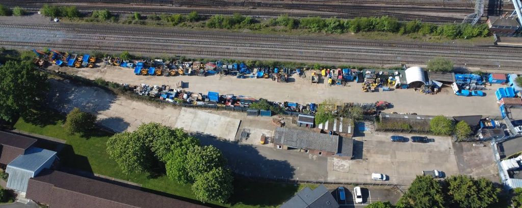 Property photo 2 of 6 Station Yard Ickenham Road.Png