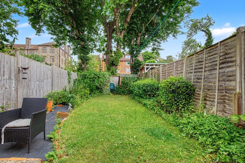 Property photo 3 of 12 Garden