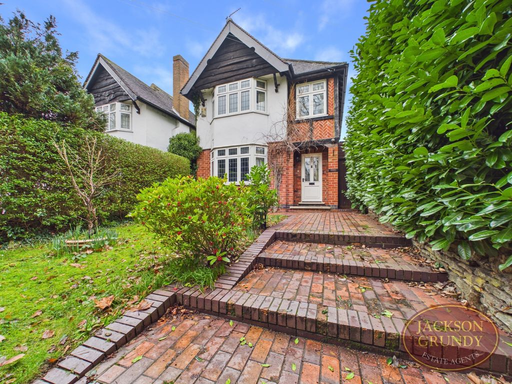 Property photo 1 of 16 Wellingborough Road