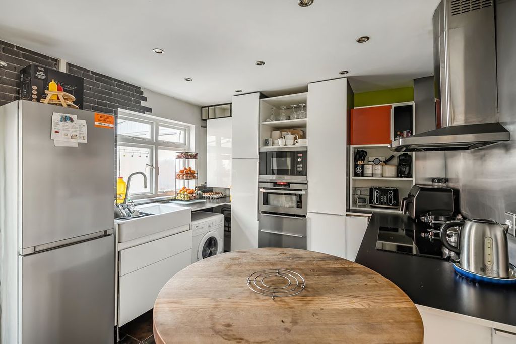 Property photo 3 of 18 13714111268Fb474433E6F