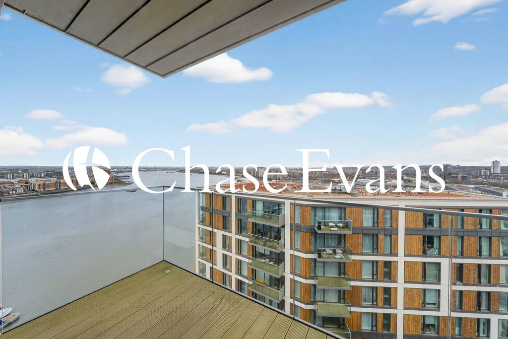 Property photo 1 of 20 Balcony