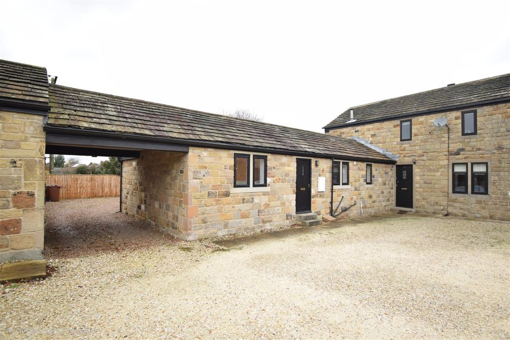 Property photo 1 of 4