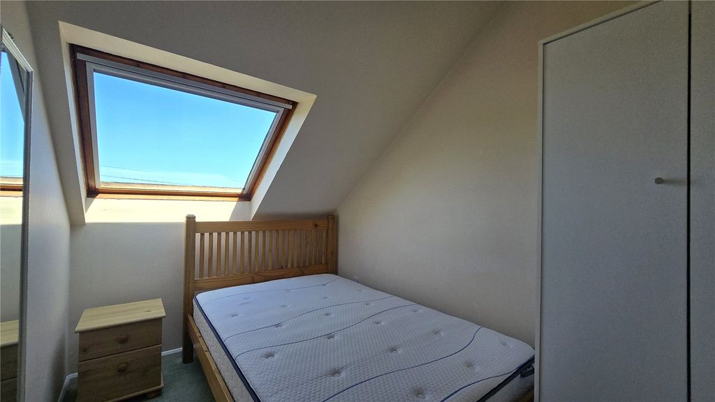 Additional image 7 of 3 bed flat for saleIsallt Lodge, Bae Trearddur, Caergybi, Isallt Lodge LL65